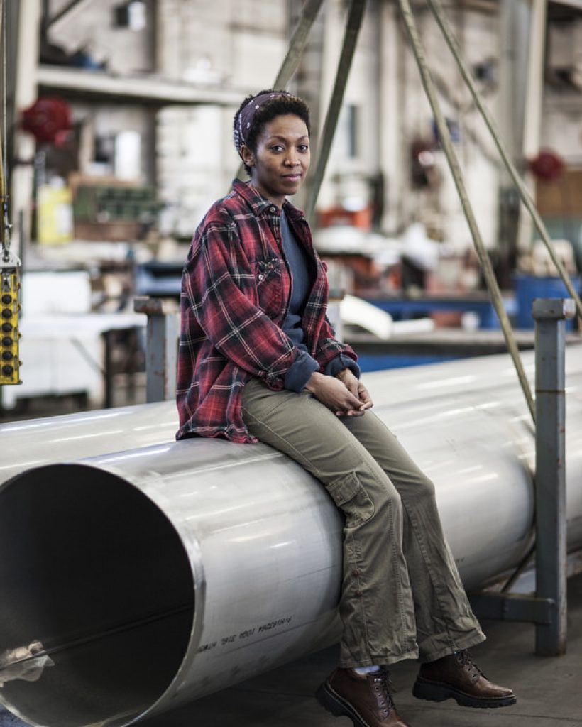 back-woman fabrication (1)